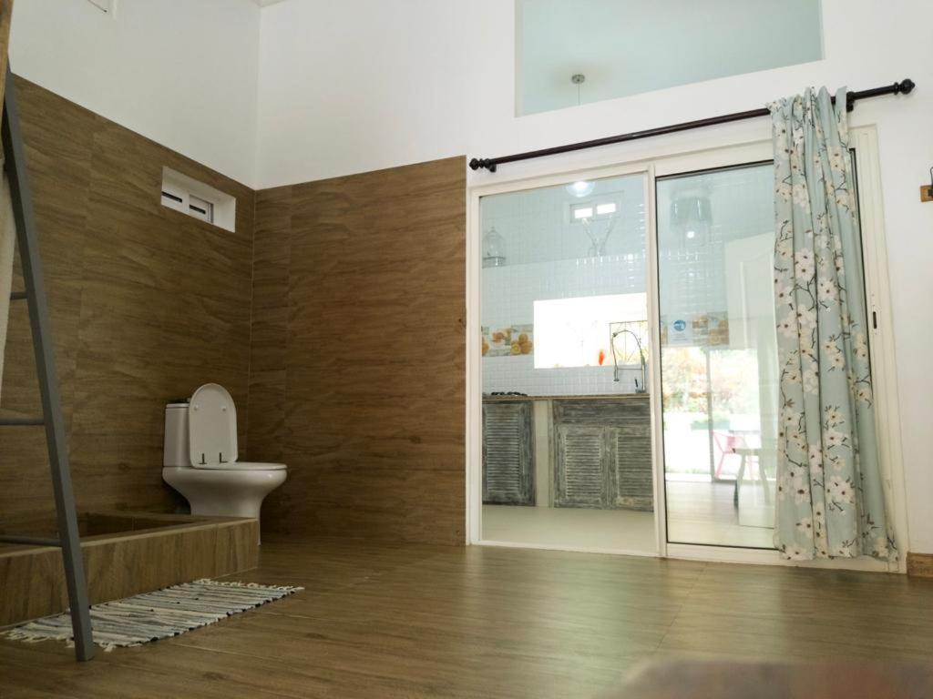 Le Comfort Anse Royale Exterior photo